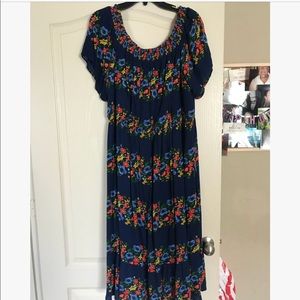 Old Navy off the shoulder floral maxi dress